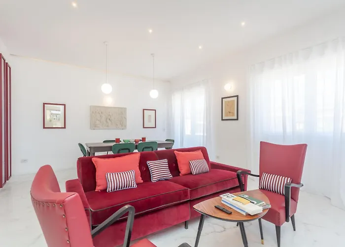 Arte Della Medaglia Gallery House